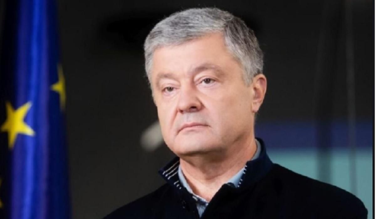 Медведчук під час розмови з Сурковим телефонував Порошенку Медведчук під час розмови з Сурковим телефонував Порошенку