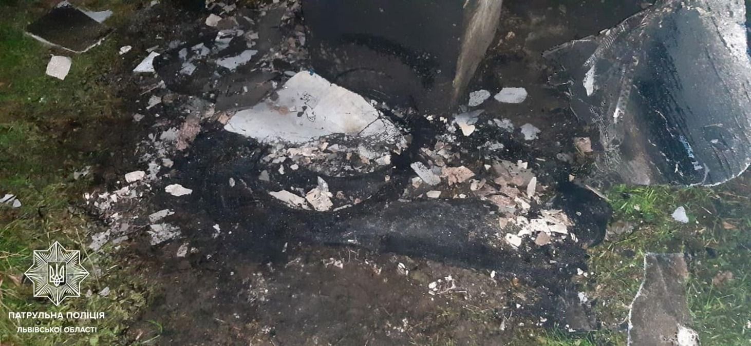 Полум'яний сюрприз: у Львові чоловіки спалили львів'янці балкон – фото