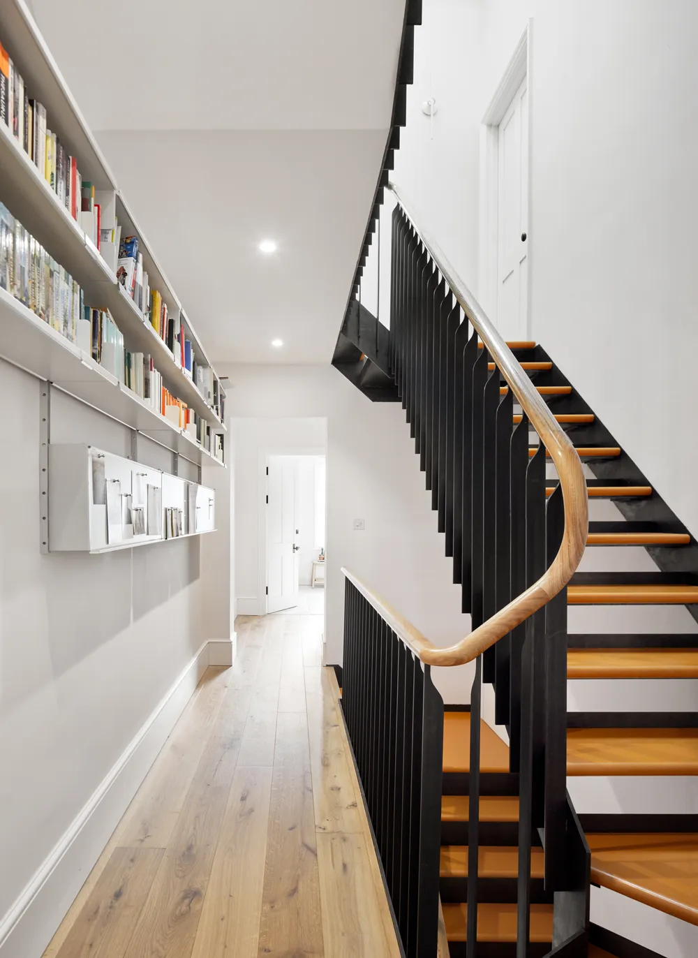 будинок над скелею будинок над скелею