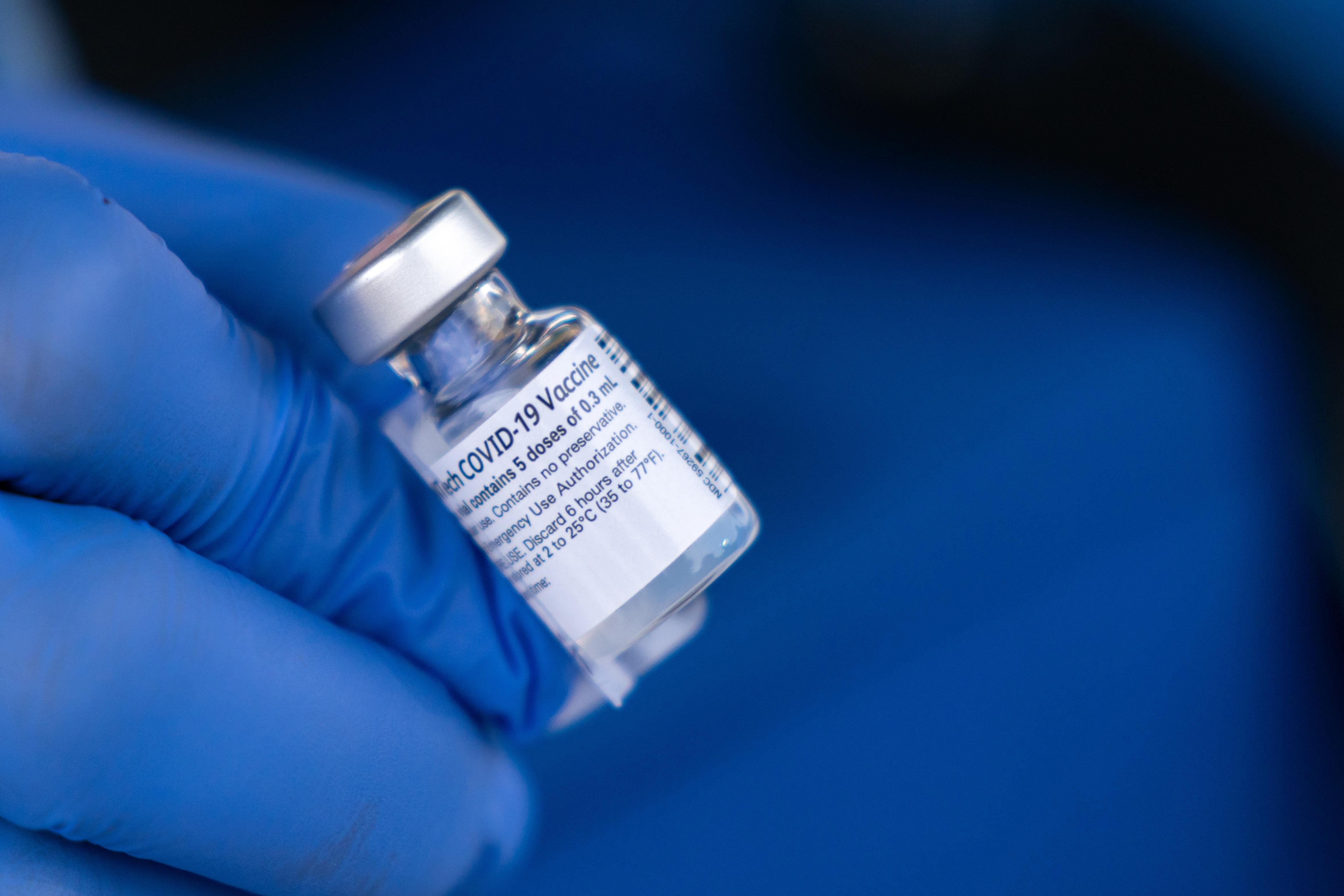 Україна отримає додаткові 10 мільйонів доз вакцини Pfizer