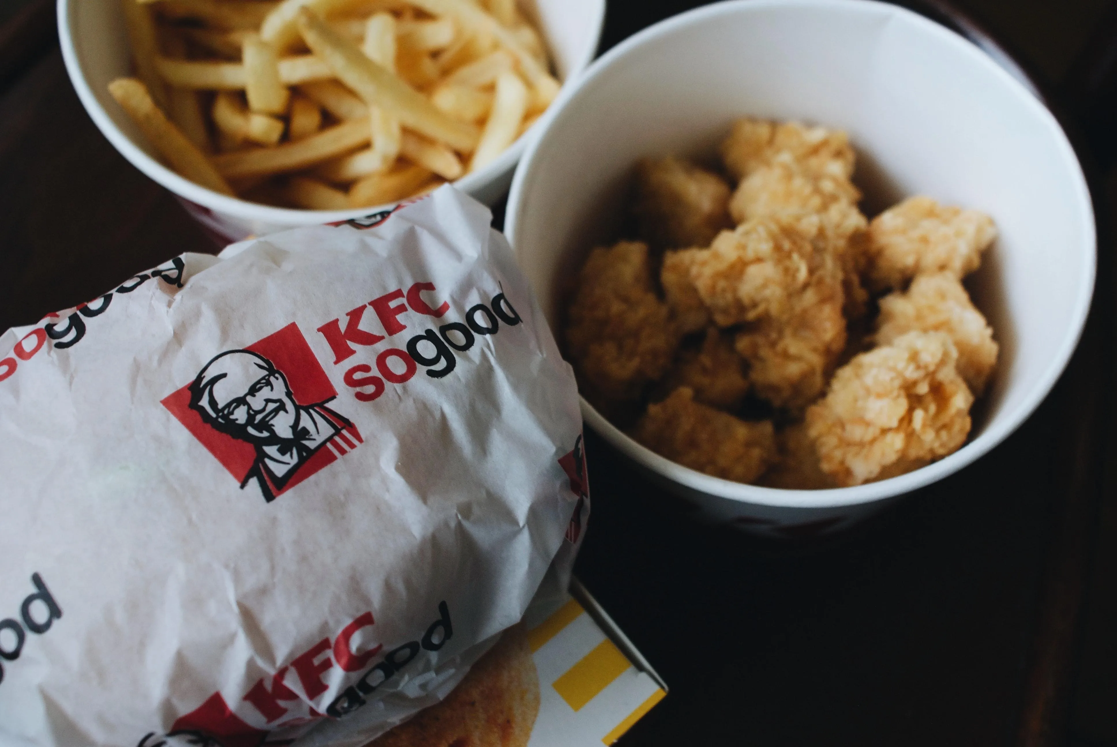 Никто не знает рецепт курицы с KFC: интересные факты о популярной сети