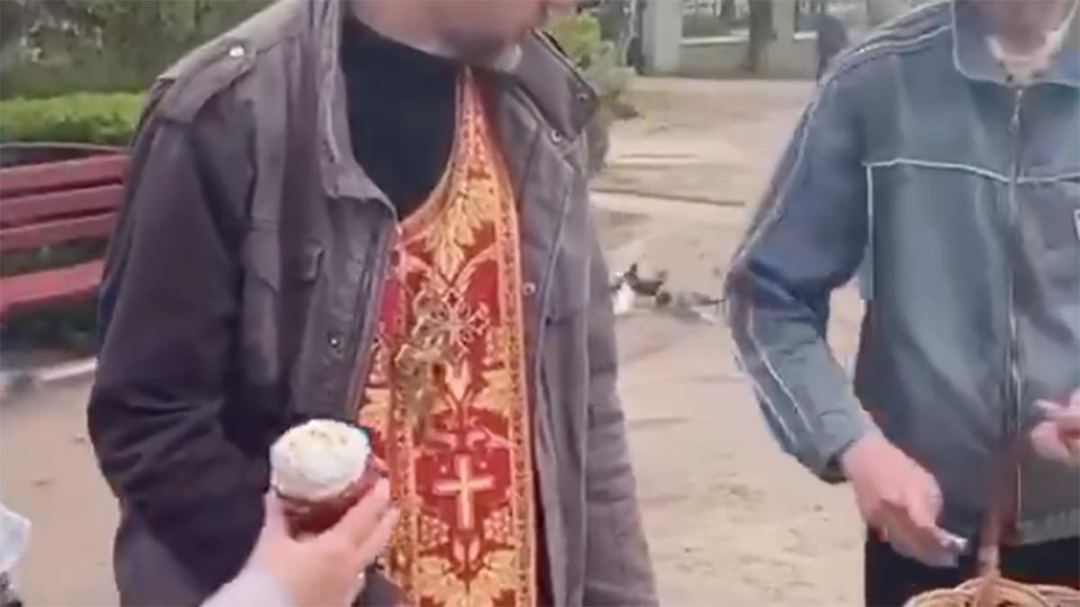 На Днепропетровщине помощник священника воровал пожертвования – видео