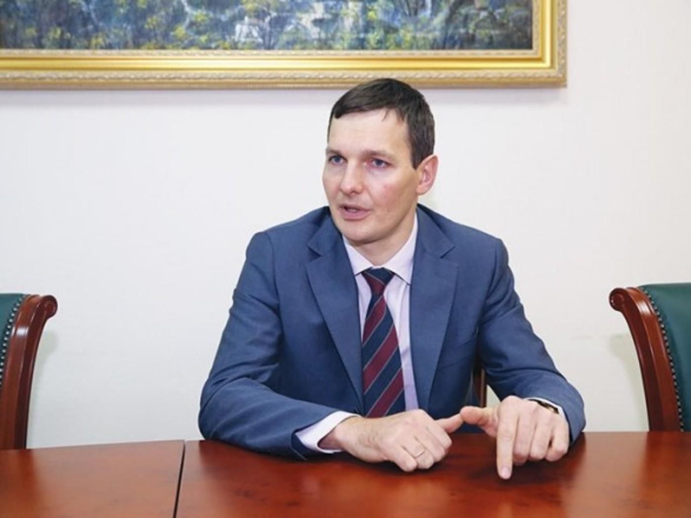 Через окупацію Україна вже судиться з Росією на 4,5 мільярда доларів Через окупацію Україна вже судиться з Росією на 4,5 мільярда доларів