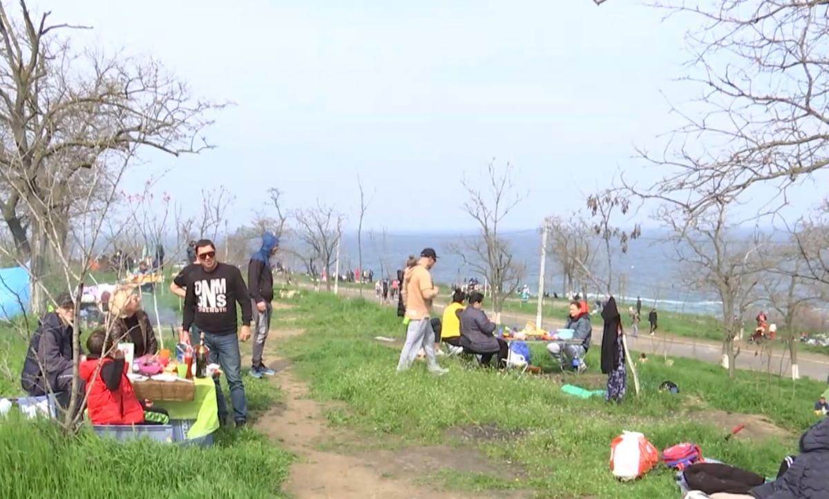 Як українці проводять травневі свята просто неба Як українці проводять травневі свята просто неба