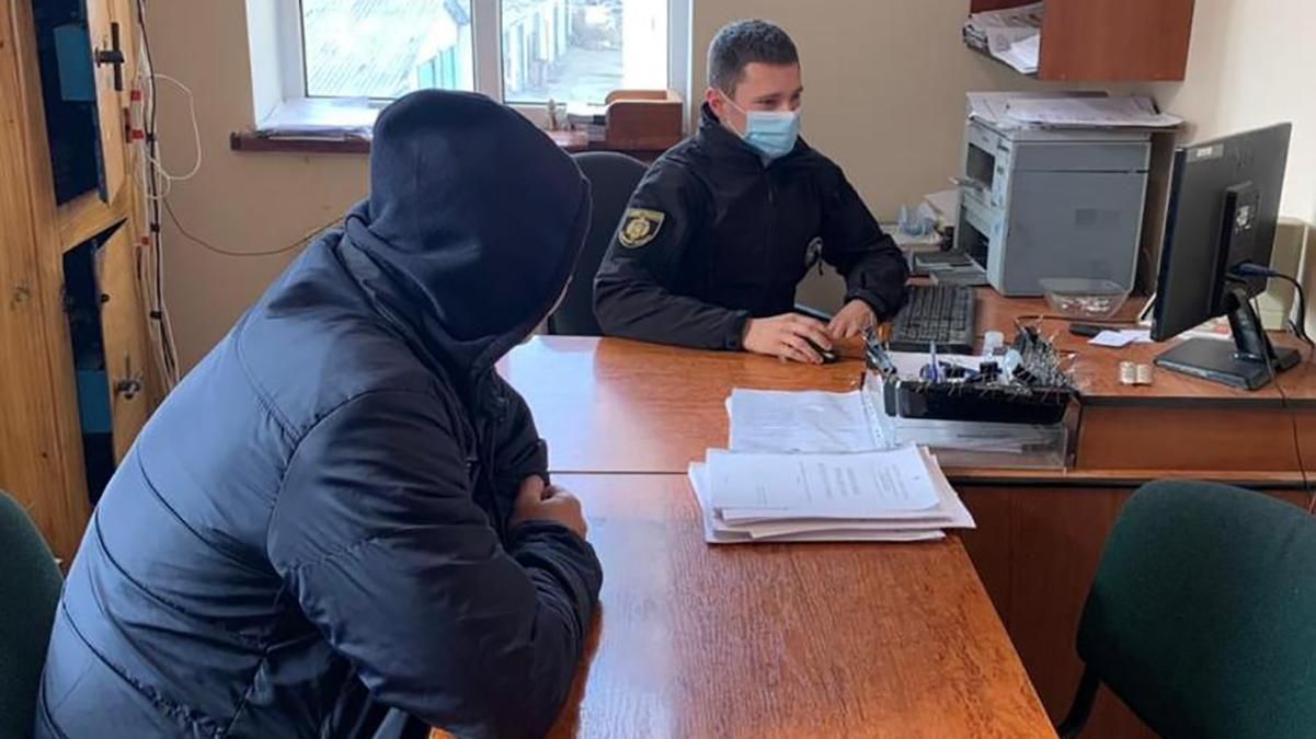 На Львівщині чоловік під час сварки порізав 16-річного племінника На Львівщині чоловік під час сварки порізав 16-річного племінника