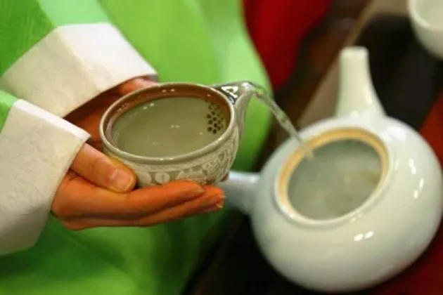 Використовувати тільки свіжу воду Використовувати тільки свіжу воду