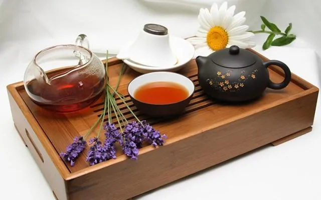 Зніміть кришку чайника Зніміть кришку чайника