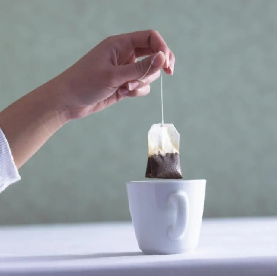 Не віджимайте пакетик об стінку чашки Не віджимайте пакетик об стінку чашки