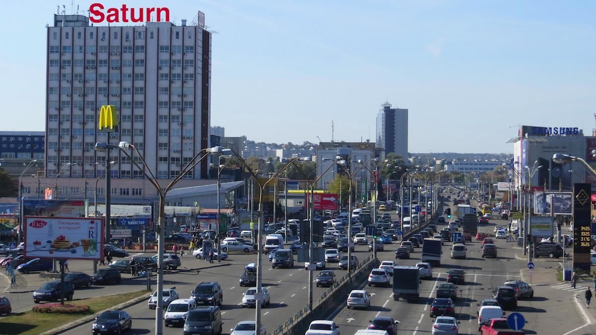 В Киеве на Степана Бандеры до конца мая ограничат движение транспорта В Киеве на Степана Бандеры до конца мая ограничат движение транспорта