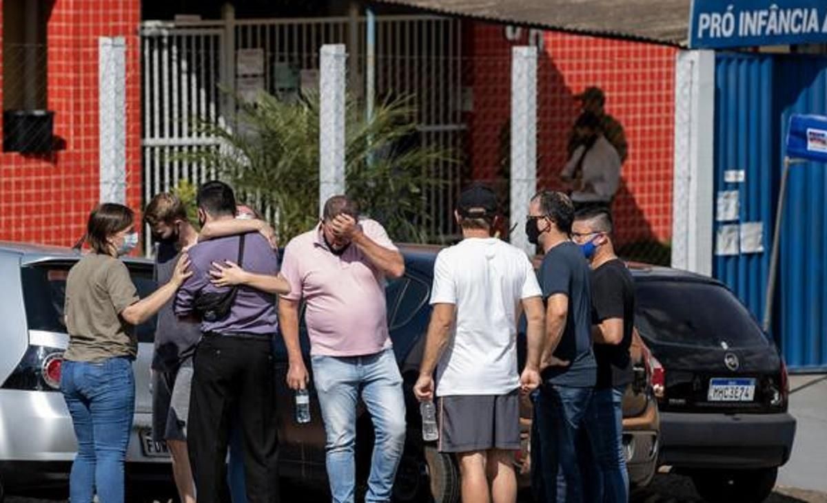 У Бразилії хлопець з мачете напав на дитсадок: убив 3 дітей У Бразилії хлопець з мачете напав на дитсадок: убив 3 дітей