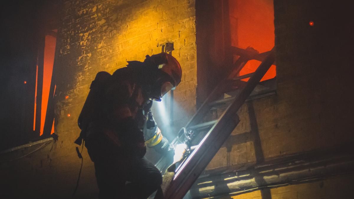 В пожаре на Китаевской улице в Киеве погибли 2 человека В пожаре на Китаевской улице в Киеве погибли 2 человека