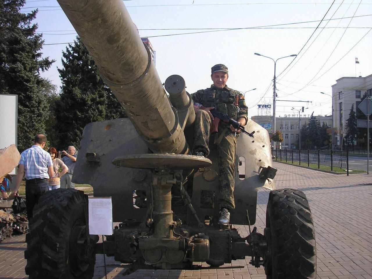 Стали відомі імена бойовиків, які катували українських військових