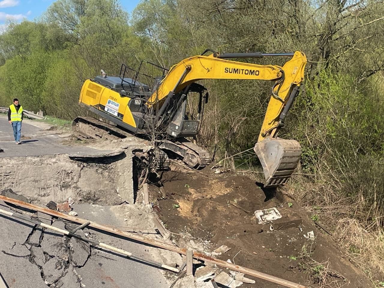 Как объехать разрушенный мост на трассе Львов - Луцк: утвержденая схема Как объехать разрушенный мост на трассе Львов - Луцк: утвержденая схема