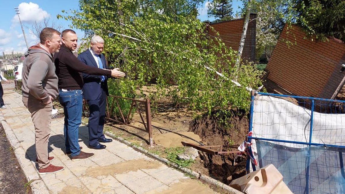 У Харкові  через аварію труби водоканалу затопило вулицю – фото