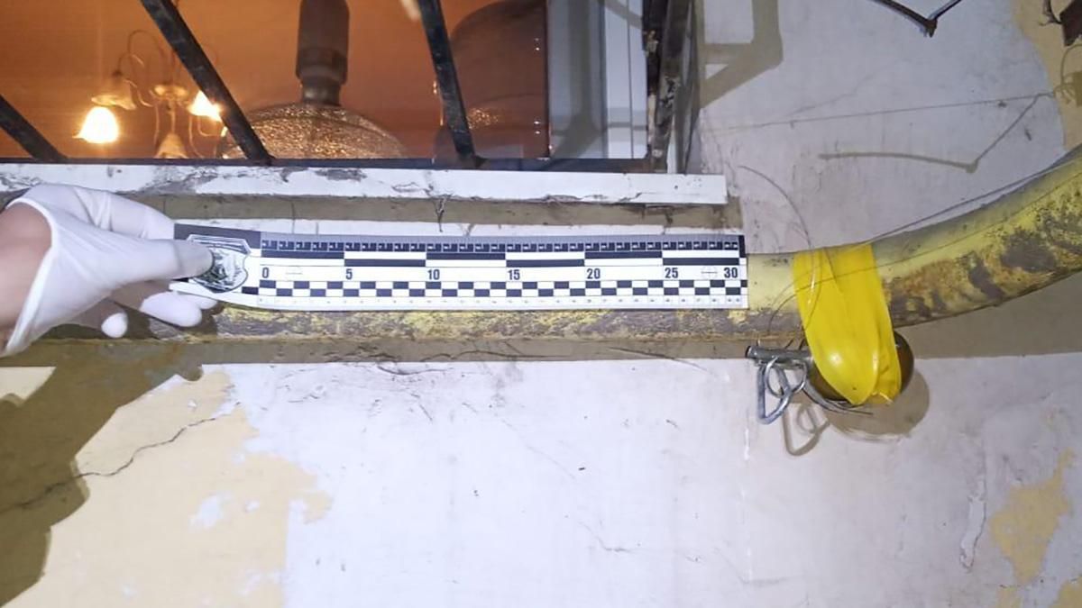 В Одесі поліція розслідує випадок з гранатою на газовій трубі В Одесі поліція розслідує випадок з гранатою на газовій трубі