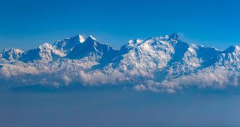 Застряли на высоте 5 тысяч метров: украинских туристов спасли в Гималаях
