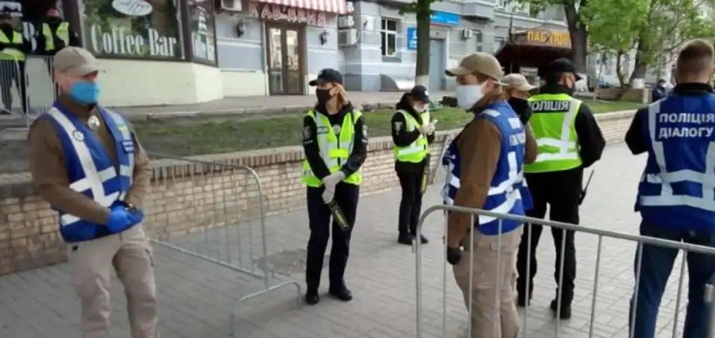 Масштабные акции 9 мая в Киеве не планируются, но полиция готова