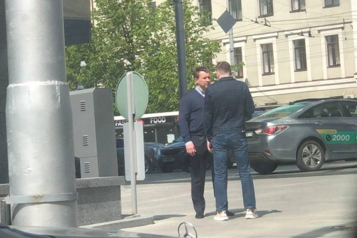 В Харькове депутат Слуги народа Андрей Тимчук подрался с бизнесменом В Харькове депутат Слуги народа Андрей Тимчук подрался с бизнесменом