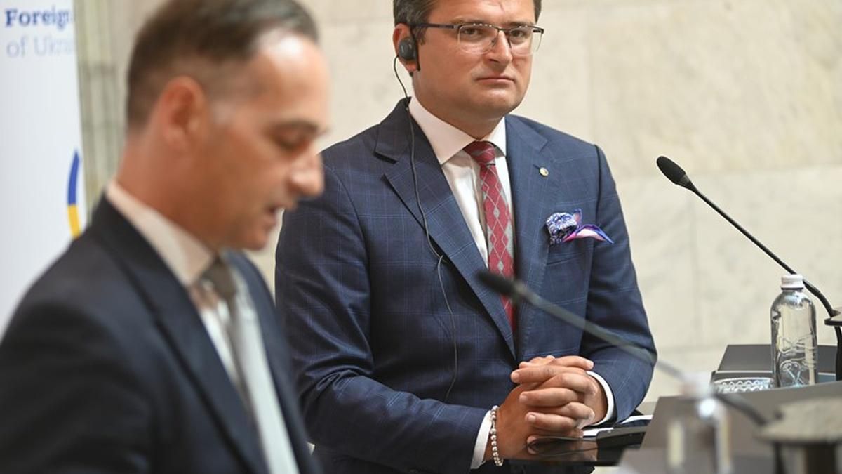 Глави дипломатії України та Німеччини Кулеба і Маас обмінялися листами Глави дипломатії України та Німеччини Кулеба і Маас обмінялися листами