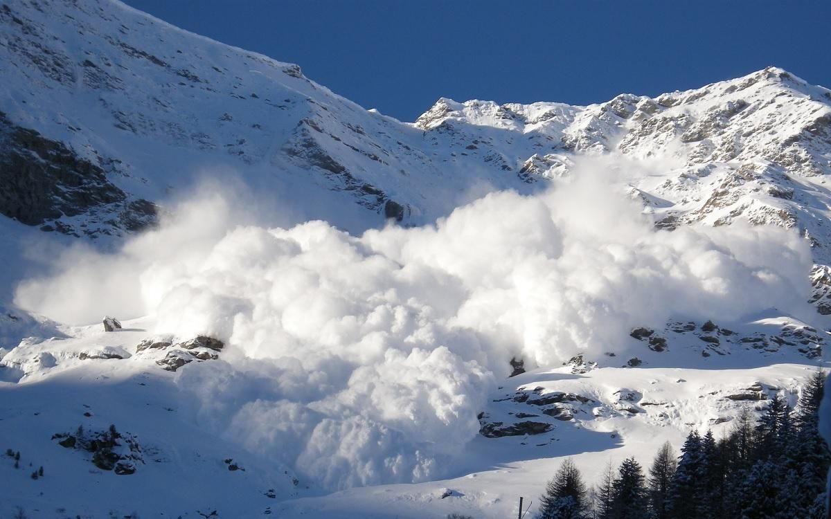 Сход лавин в Альпах: число жертв трагедии возросло до 7