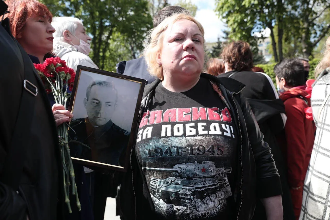 У Києві 9 травня проносять заборонену символіку у Парк Слави