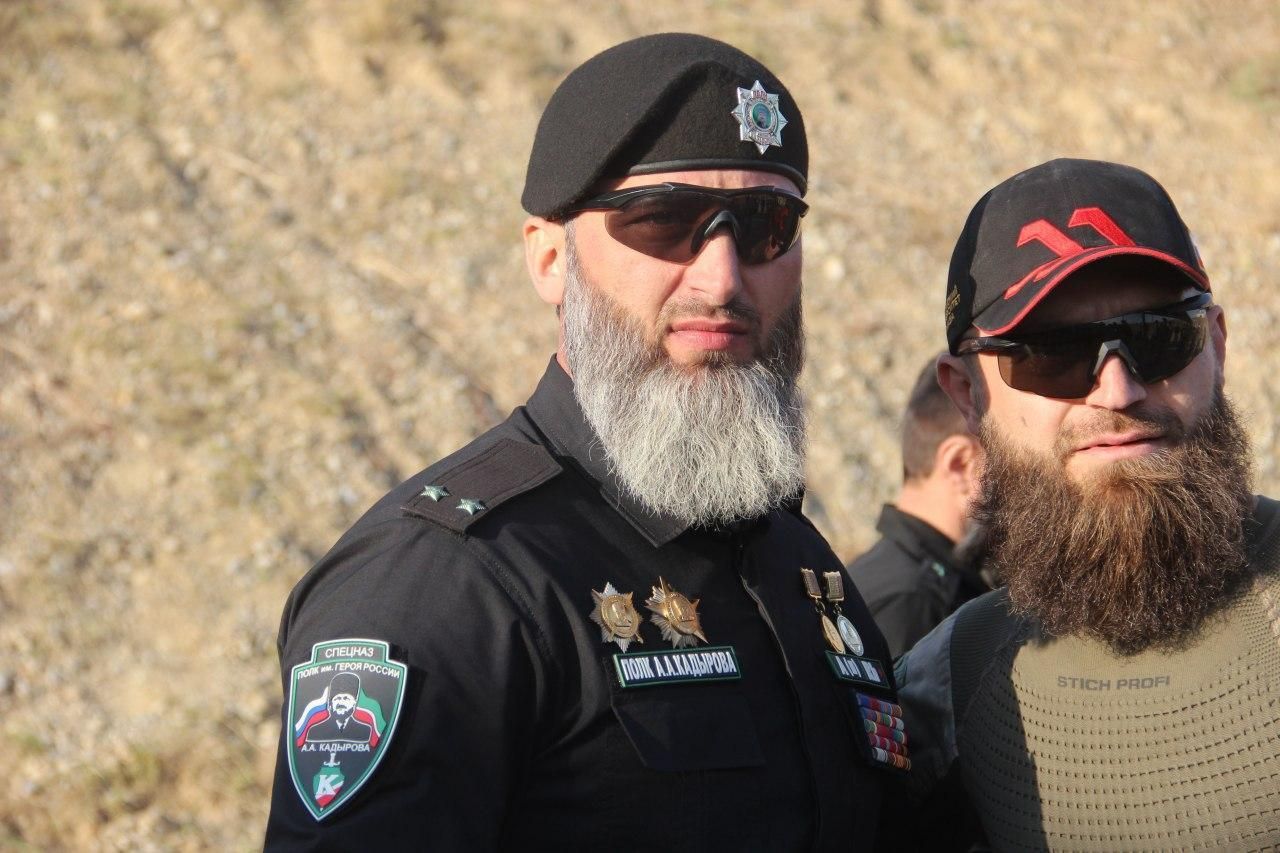 Путин дал звание героя России командиру полка имени Кадырова Путин дал звание героя России командиру полка имени Кадырова