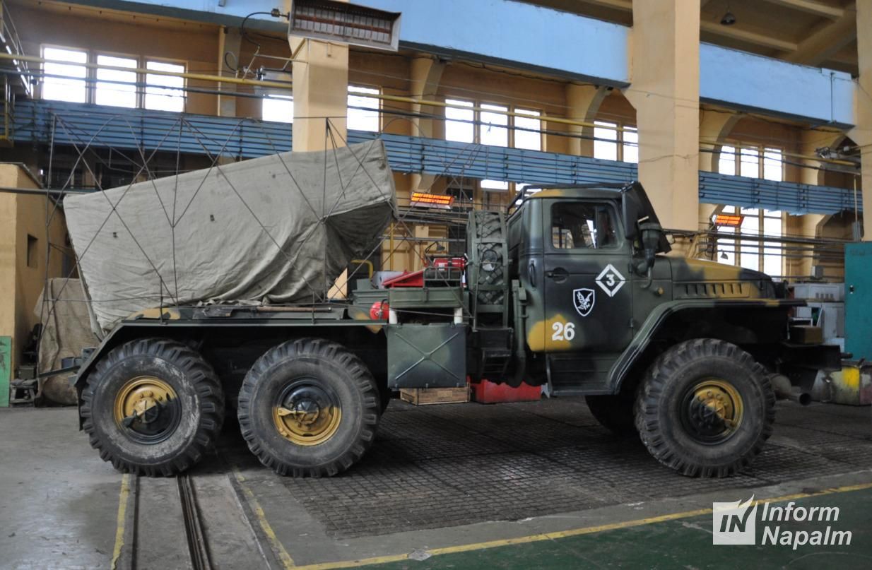 Бойовики на Донбасі маскують Гради під вантажівки: фото Бойовики на Донбасі маскують Гради під вантажівки: фото