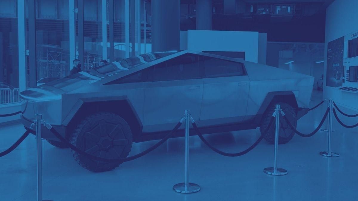 Маск привіз у Нью-Йорк прототип Tesla Cybertruck Маск привіз у Нью-Йорк прототип Tesla Cybertruck