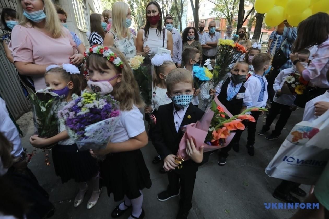 Как в школах на Харьковщине пройдет последний звонок: официально
