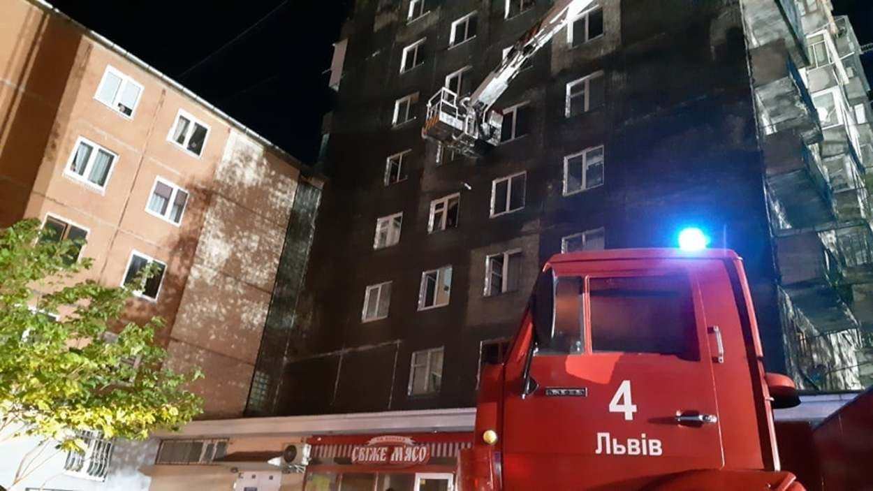 Причина масштабної пожежі на Виговського у Львові