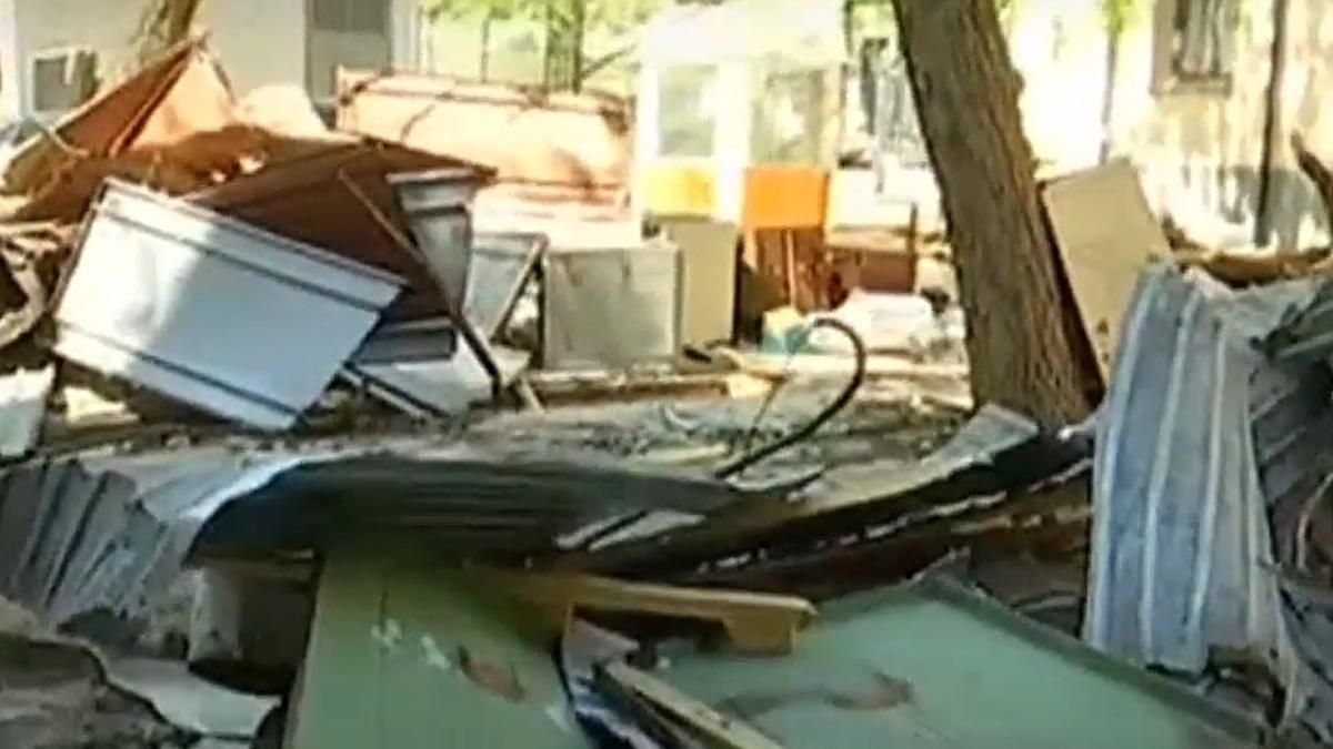 У Києві на Січових Стрільців, 59а тітушки потрощили гаражі