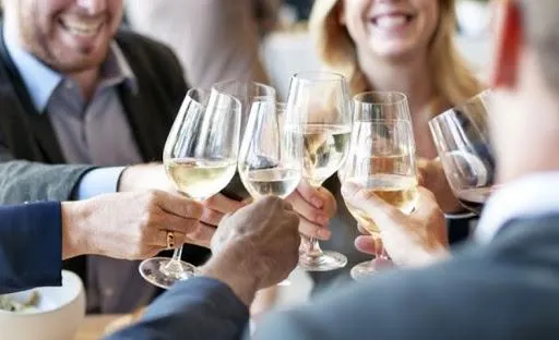 Звичка цокатися Звичка цокатися