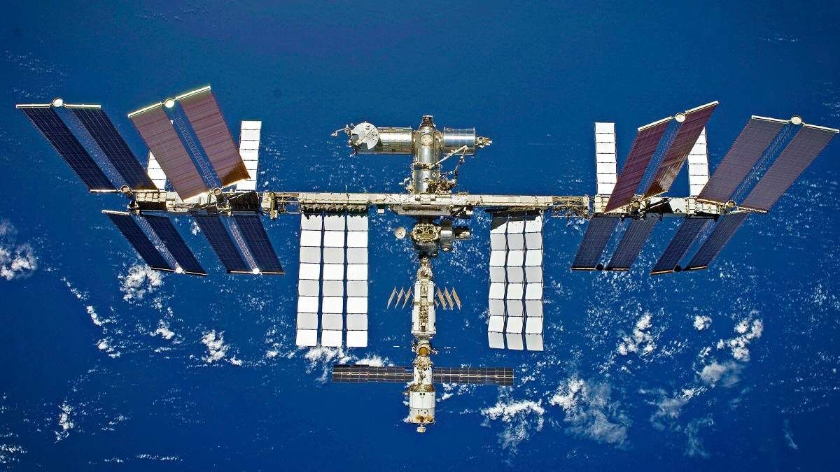 Астронавти NASA допоможуть шукати тріщини в російському сегменті МКС Астронавти NASA допоможуть шукати тріщини в російському сегменті МКС