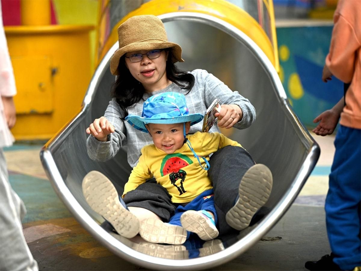 Народжуваність в Китаї максимально впала Народжуваність в Китаї максимально впала