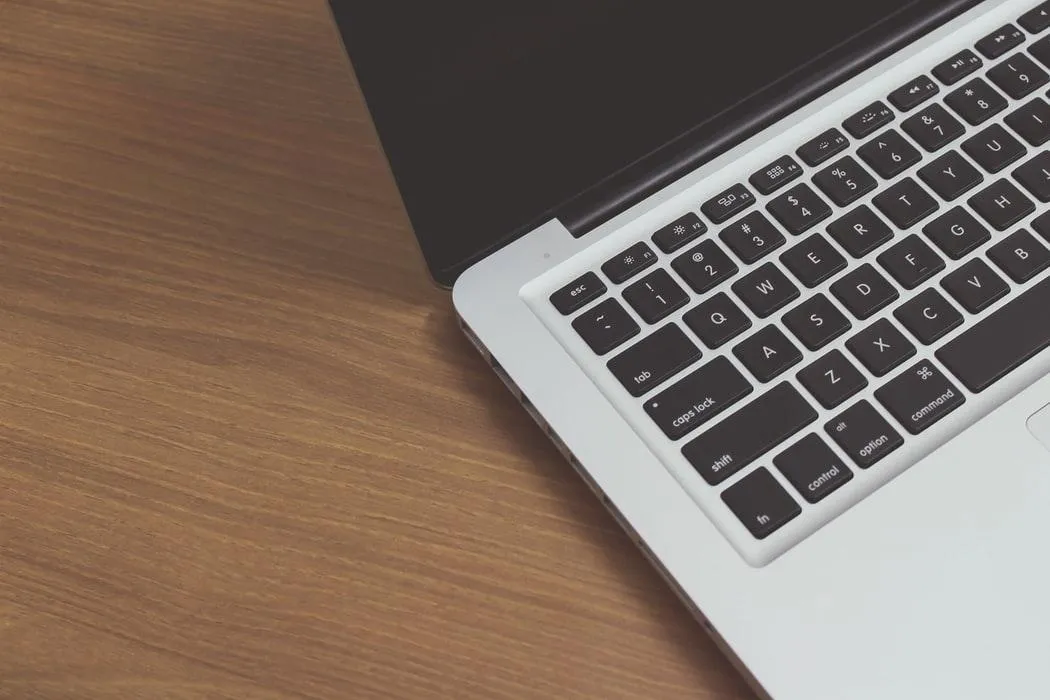 Макбук Макбук