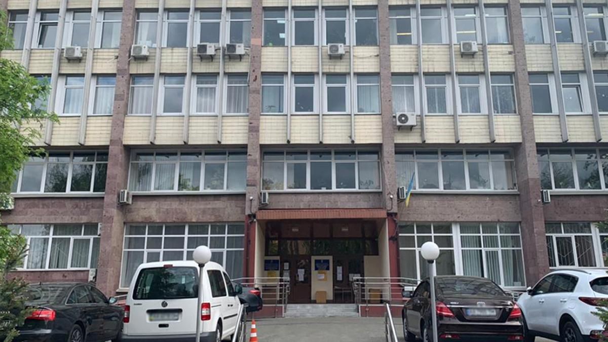 Обыски в Киеве: прокуратура пришла в Департамент соцполитики КГГА Обыски в Киеве: прокуратура пришла в Департамент соцполитики КГГА