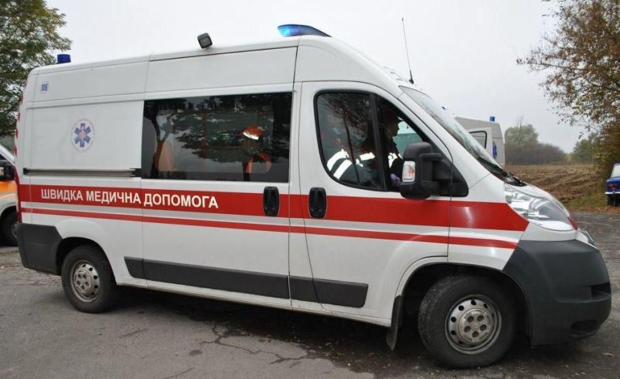 На Івано-Франківщині чоловіка вкусила змія: деталі На Івано-Франківщині чоловіка вкусила змія: деталі