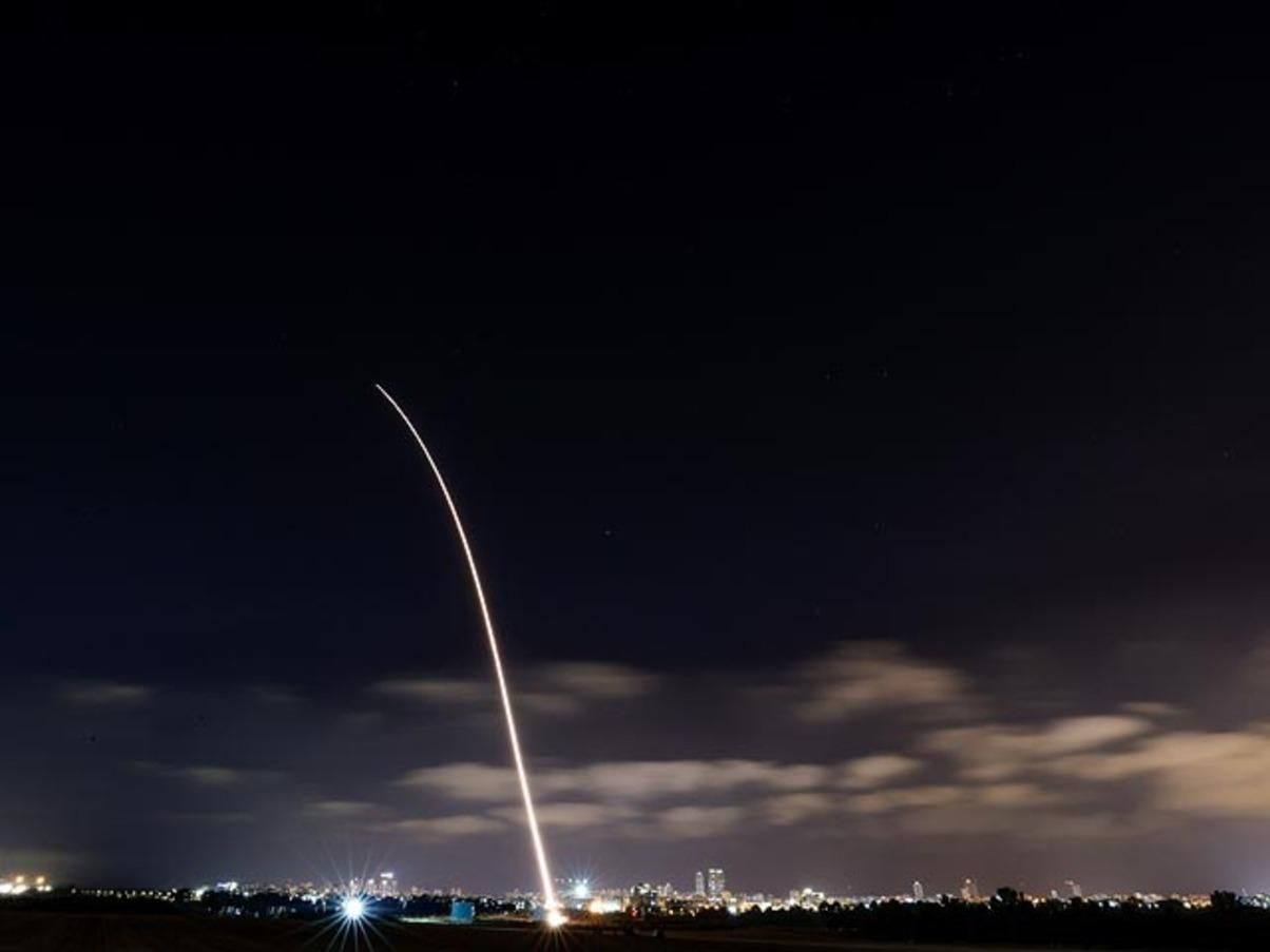 На севере Израиля прозвучали сирены, предупреждающие об обстреле На севере Израиля прозвучали сирены, предупреждающие об обстреле