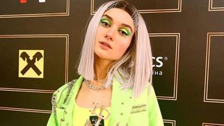 Красная дорожка YUNA-2021: лучшие образы украинских знаменитостей