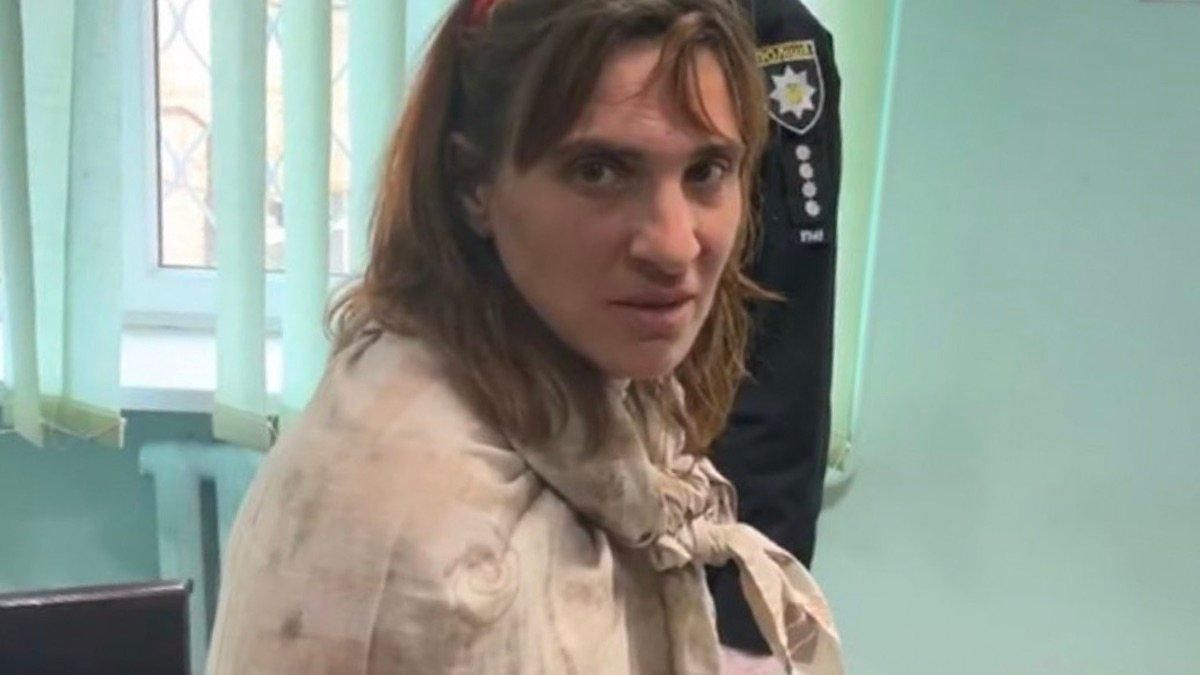Вбивство дитини у Харкові: жінка заявила, що повернеться додому