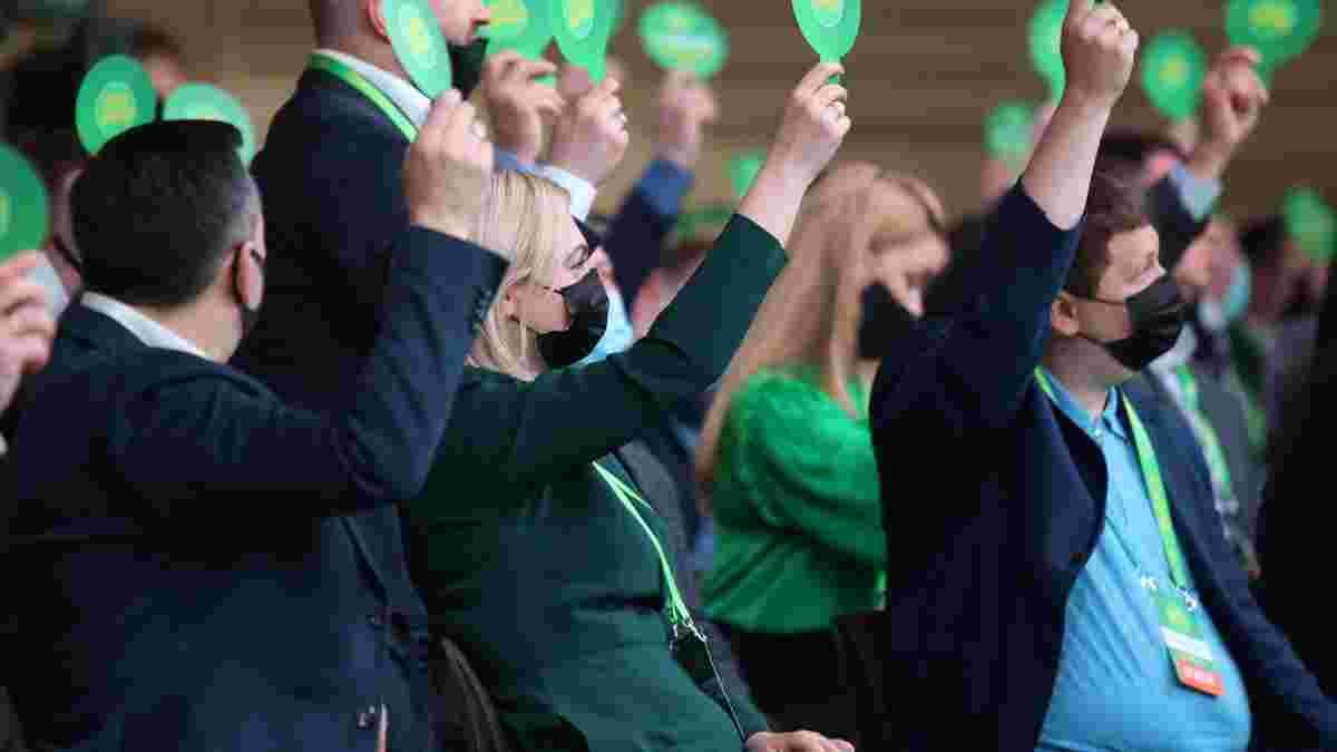 Слуги народа поддержали обыски в коммунальных компаниях КГГА Слуги народа поддержали обыски в коммунальных компаниях КГГА