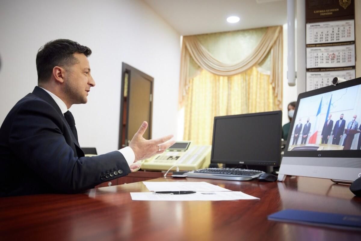 Зеленский поздравил подписание соглашений между Украиной и Францией Зеленский поздравил подписание соглашений между Украиной и Францией