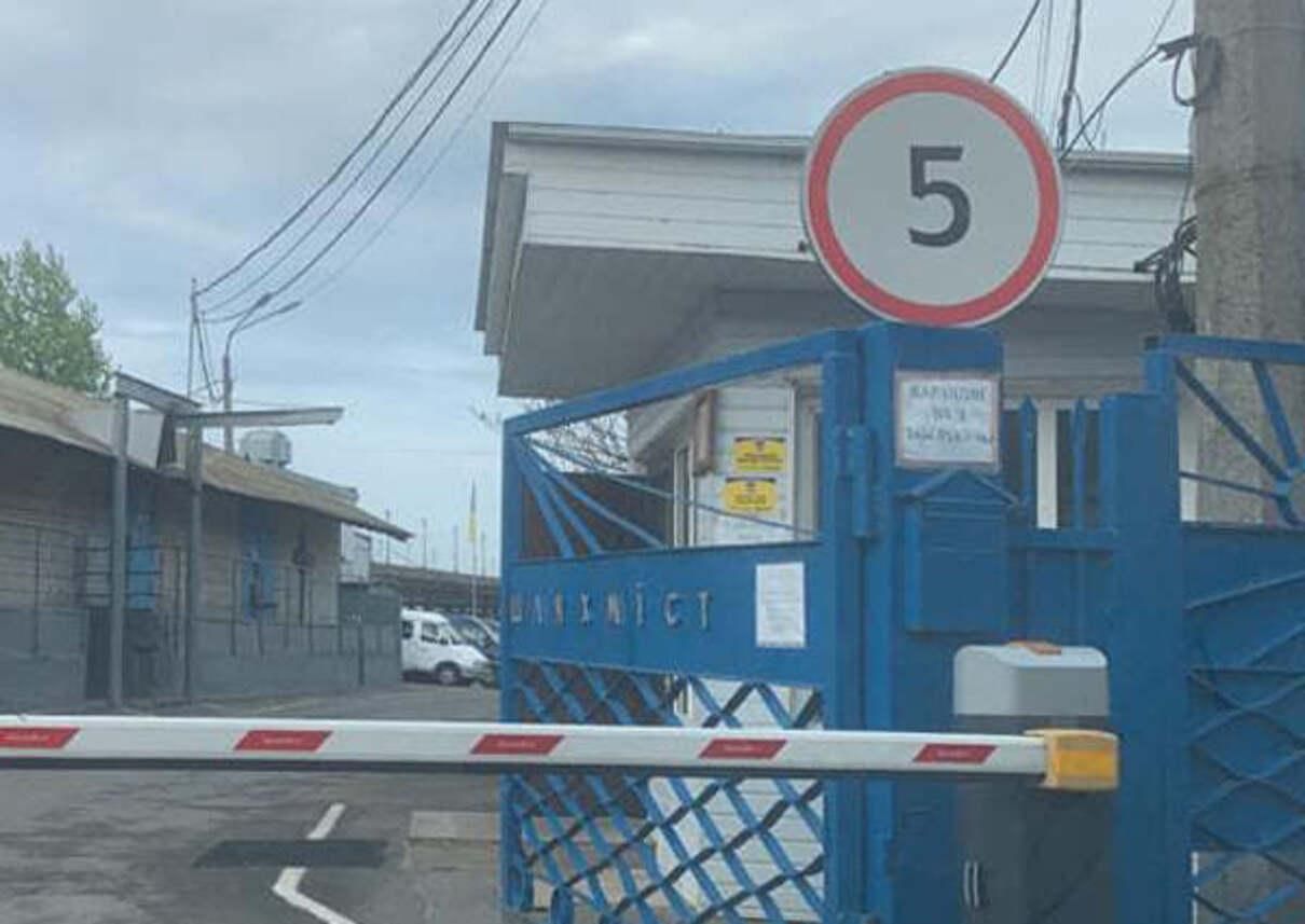 ДФС проводить обшуки у приміщеннях КП "Київавтошляхміст" ДФС проводить обшуки у приміщеннях КП "Київавтошляхміст"