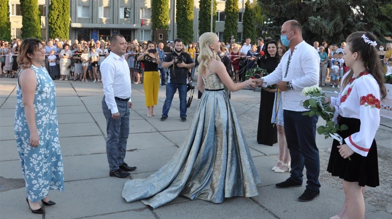 Випускний 2021: як школярі планують його провести під час пандемії Випускний 2021: як школярі планують його провести під час пандемії