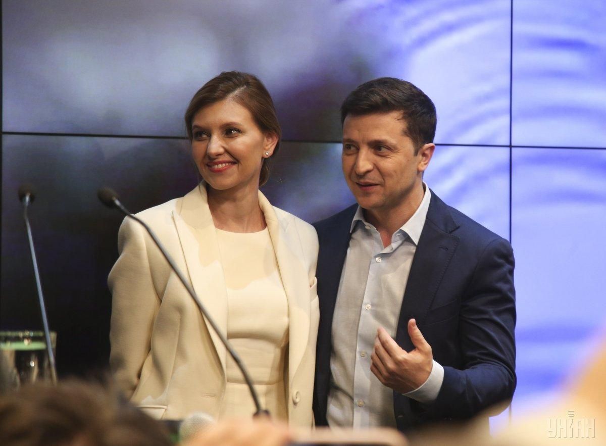 Есть люди, которым я не симпатизирую, - первая леди об окружении мужа Есть люди, которым я не симпатизирую, - первая леди об окружении мужа