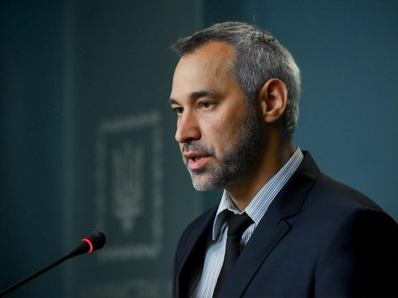 Багато претензій до Єрмака, – Рябошапка розповів, що сталося між Аваковим та Зеленським Багато претензій до Єрмака, – Рябошапка розповів, що сталося між Аваковим та Зеленським