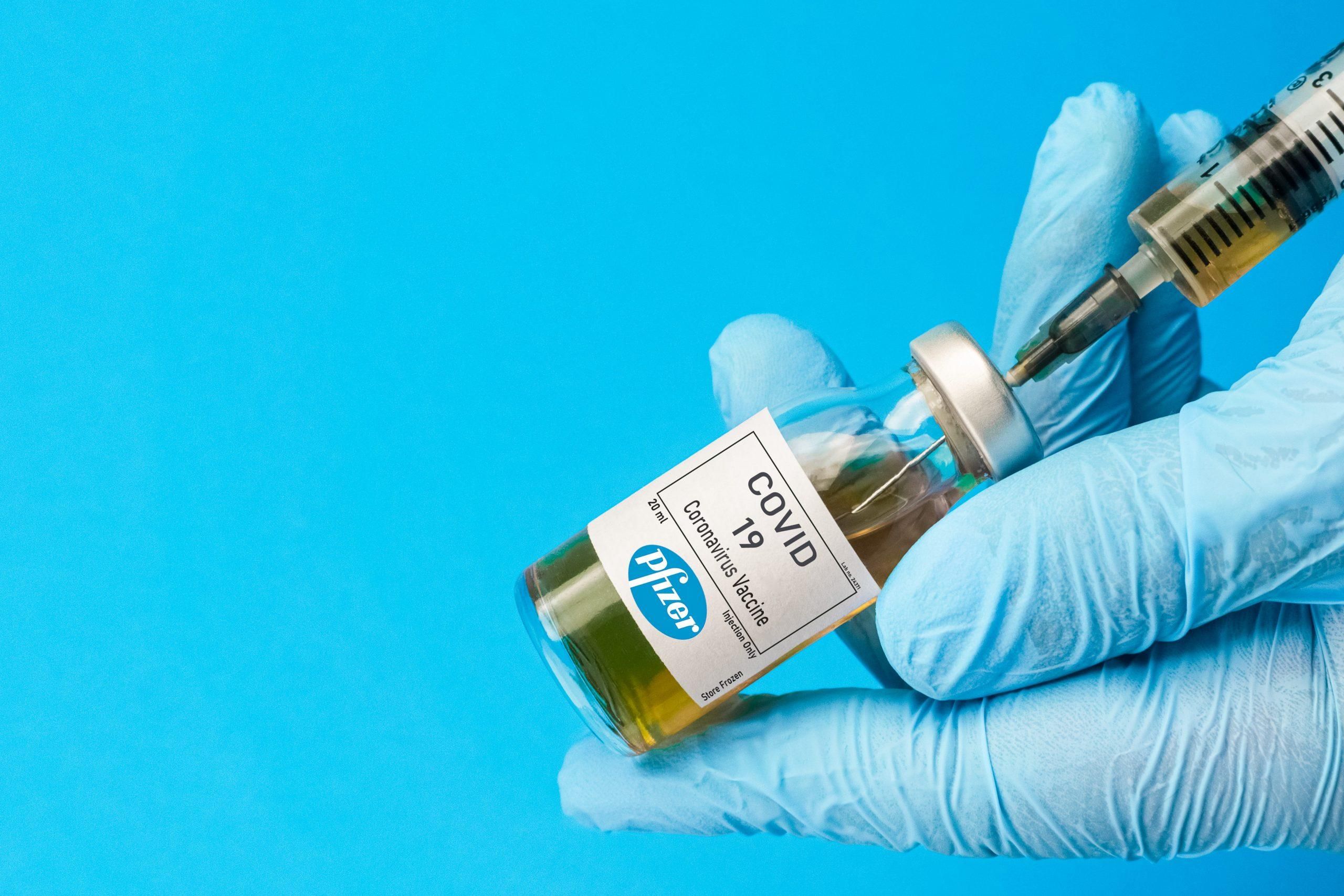 До України летить Pfizer: Ляшко розповів, кого планують вакцинувати