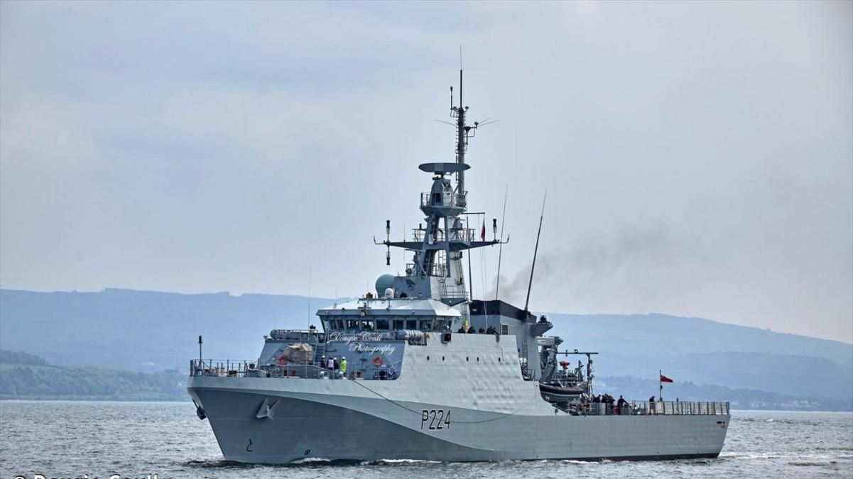 Корабль Великобритании вошел в Черное море: россияне уже следят