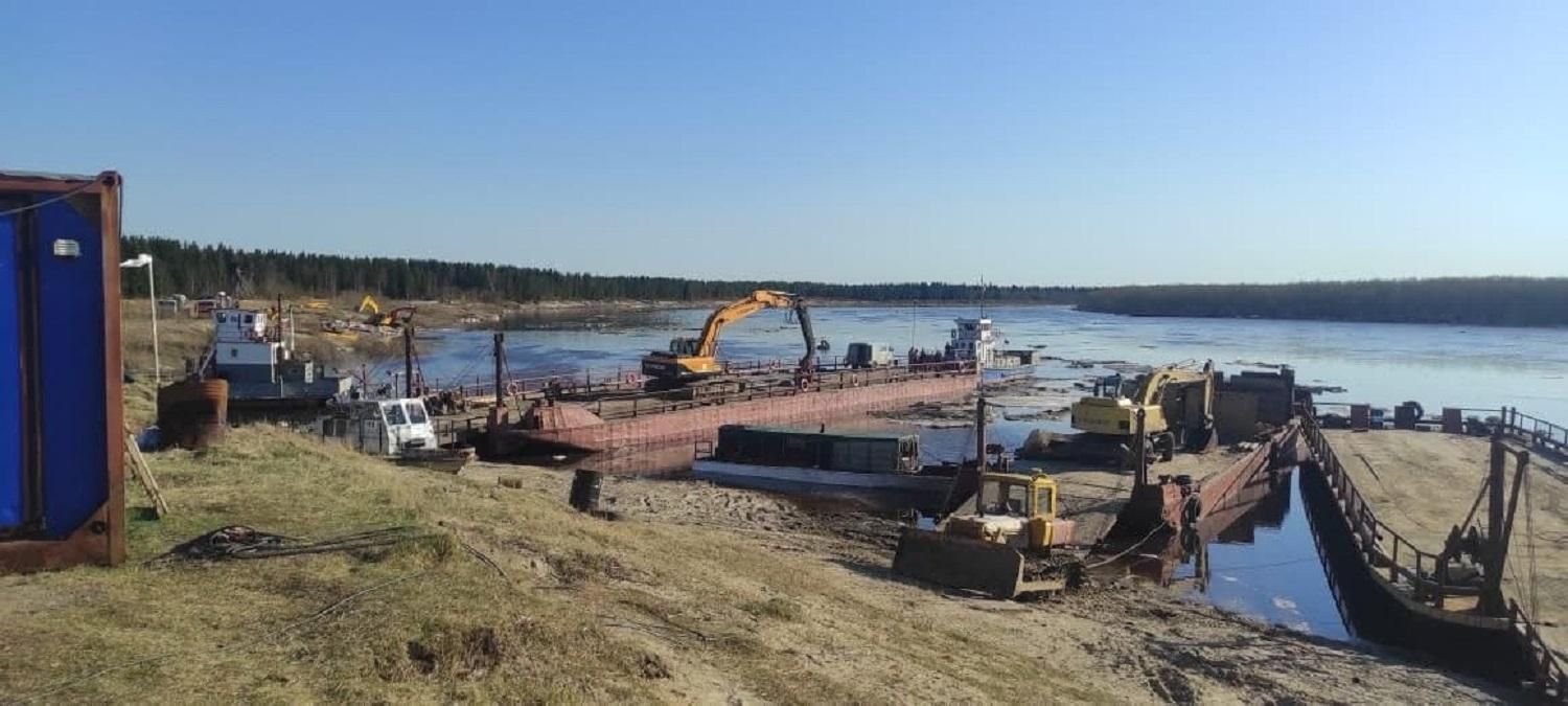 Тонни нафти потрапили в річку в Росії: фото та відео екокатастрофи
