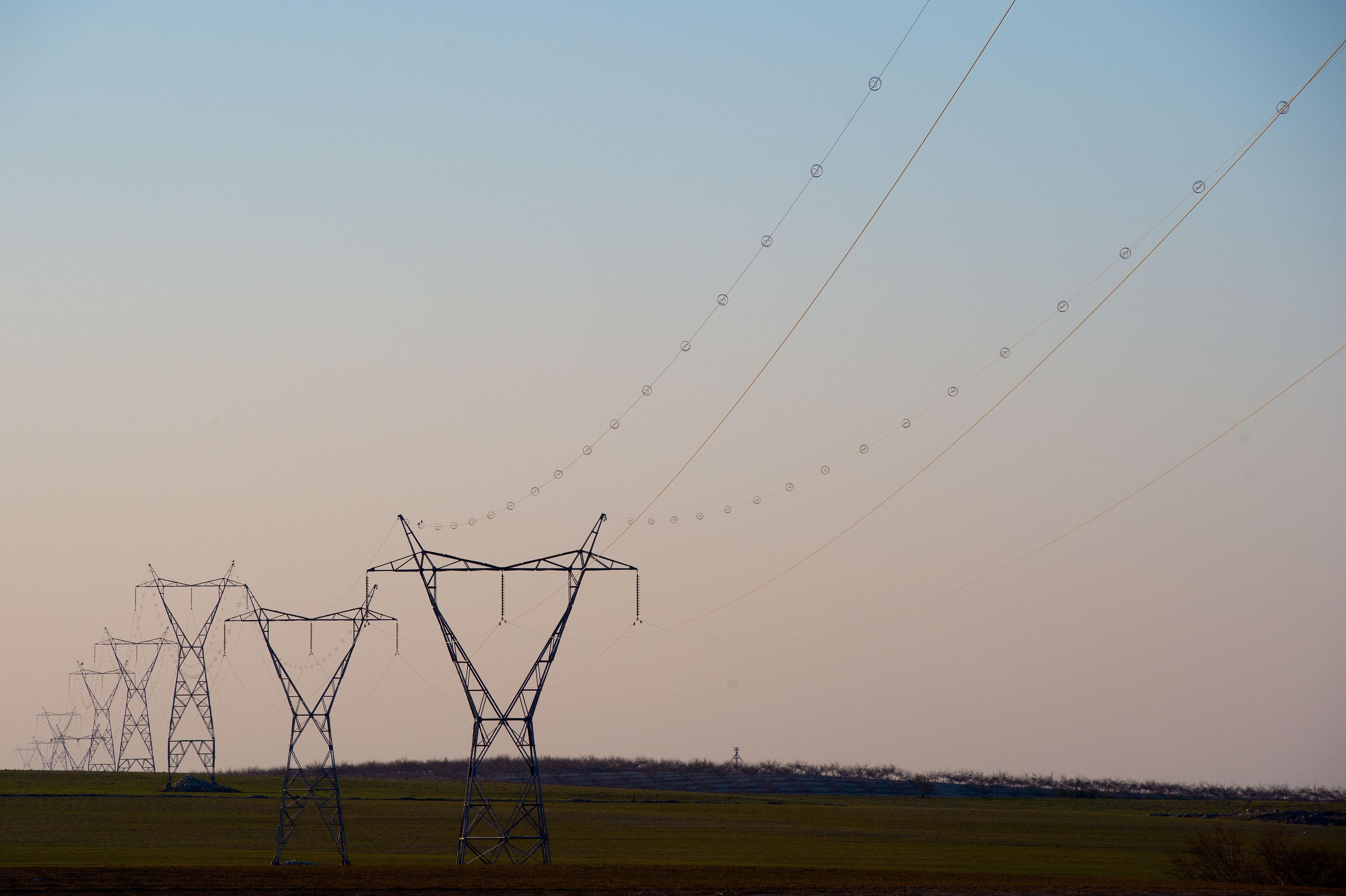 Негода в Україні: без світла 120 населених пунктів Негода в Україні: без світла 120 населених пунктів